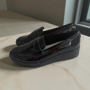 ANNE KLEIN Black Patent Dress Wedges Loafers Size 6.5